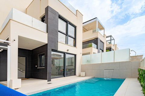 Villa - Punta Prima, Alicante, Punta Prima - € 650 000 | Réf : CSPX-39324 - photo 3