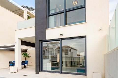 Villa - Punta Prima, Alicante, Punta Prima - € 650 000 | Réf : CSPX-39324 - photo 21