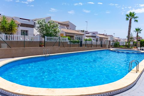 Villa i Punta Prima, Alicante, Punta Prima - € 265.000 | Ref: CSPX-88570 - foto 5