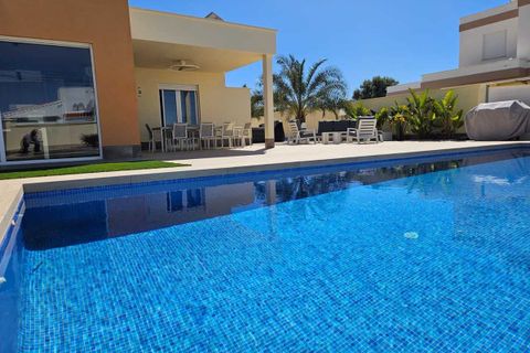 Villa a Torrevieja, Alicante, Torrevieja - € 775.000 | Ref: CSPX-19023 - foto 3