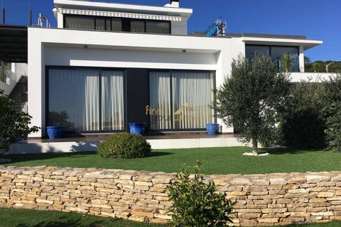 Villa a Caldas da Rainha, Leiria, Caldas da Rainha - € 899.000 | Ref: F00256 - foto 1