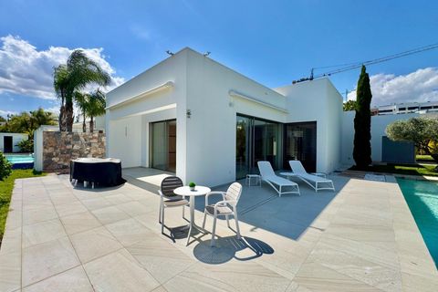 Villa i Orihuela, Alicante, Orihuela - € 1.390.000 | Ref: AG19MLSC9180183 - foto 24