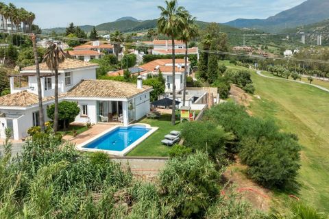 Villa a Estepona, Malaga, Estepona - € 799.000 | Ref: R5389681 - foto 3