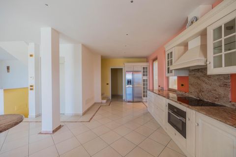 Villa a Cavaion Veronese, Verona, Cavaion Veronese - € 1.800.000 | Ref: R06676CAVI  - foto 19
