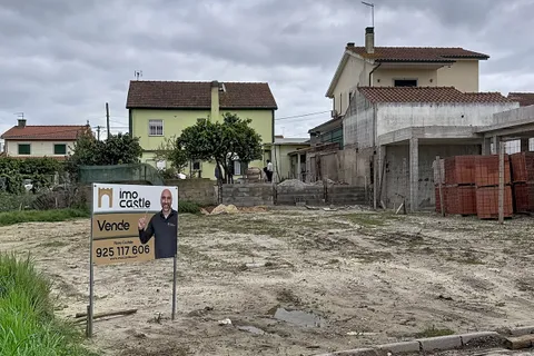 Helårsgrund i Seixal, Setubal, Seixal - € 129.000 | Ref: TER-00018 - foto 4