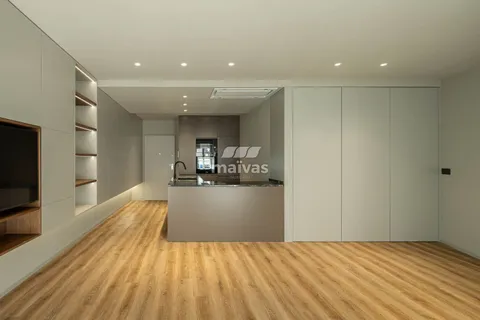 Apartament a Braga, Braga, Braga - € 950/mes | Ref: A008-0137CC - foto 2