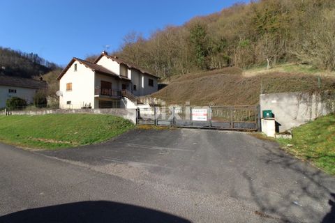 Landejendom i Saint-Hippolyte, Doubs, Saint-Hippolyte - € 130.000 | Ref: 70551GL - foto 1