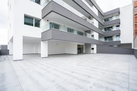 Lejlighed i Camarate, Lisbon, Camarate - € 360.000 | Ref: C0263-02181 - foto 1