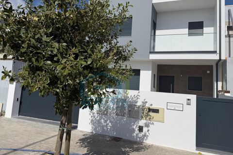 Villa i Torres Vedras, Lisbon, Torres Vedras - € 480.000 | Ref: CAS_249 - foto 2