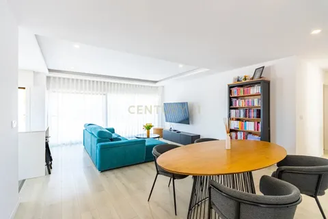 Villa i Odivelas, Lisbon, Odivelas - € 820.000 | Ref: C0426-00650 - foto 4