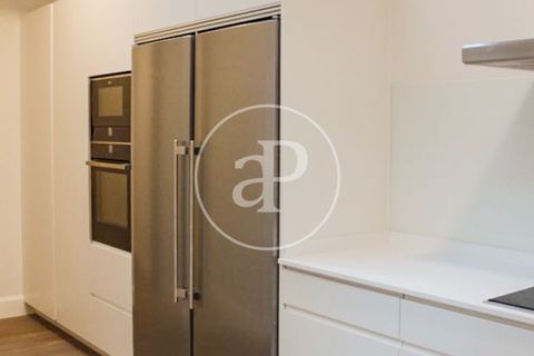 Villa a Madrid, Madrid, Madrid - € 7.900/mes | Ref: AM2605064 - foto 26