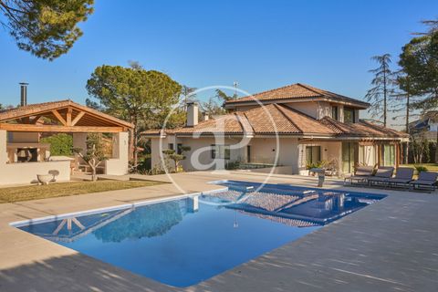 Villa in Boadilla Del Monte, Madrid, Boadilla Del Monte - € 3.970.000 | Ref: VMO2602003 - foto 2