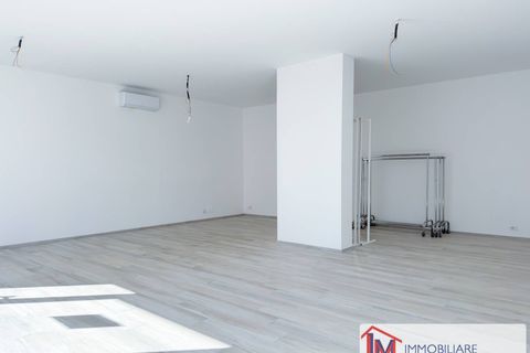 Erhvervsejendom i Ispra, Varese, Ispra - € 215.000 | Ref: LM 1822 - foto 8
