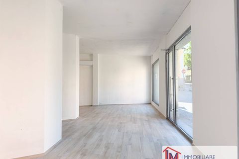 Erhvervsejendom i Ispra, Varese, Ispra - € 210.000 | Ref: LM 1823 - foto 13