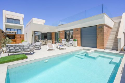 Villa i Benijofar, Alicante, Benijofar - € 690.000 | Ref: CB-83701 - foto 1