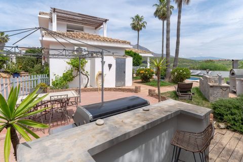 Villa i Estepona, Malaga, Estepona - € 799.000 | Ref: R5388157 - foto 21