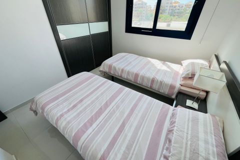 Huoneisto Punta Primassa, Alicante, Punta Prima - € 469 950 | Viite: MLSC7064457 - valokuva 19