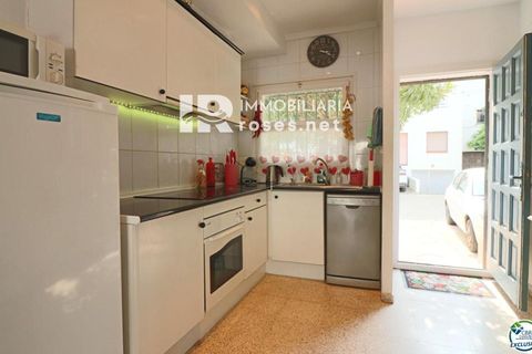 Rækkehus i Empuriabrava, Gerona, Empuriabrava - € 295.000 | Ref: 3820 - foto 2