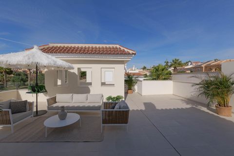 Villa a Rojales, Alicante, Rojales - € 871.162 | Ref: LFXX-31581 - foto 9