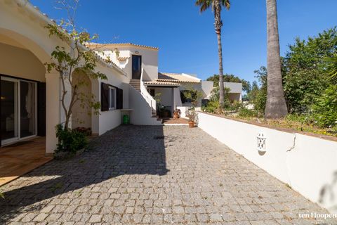 Villa a Marmelete, Faro, Marmelete - € 1.500.000 | Ref: V1303 - foto 24