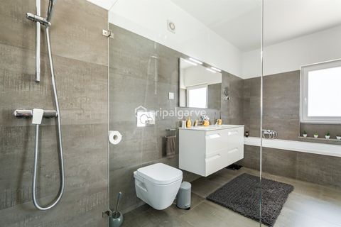 Villa i Albufeira, Faro, Albufeira - € 1.250.000 | Ref: TAMM2670E - foto 24