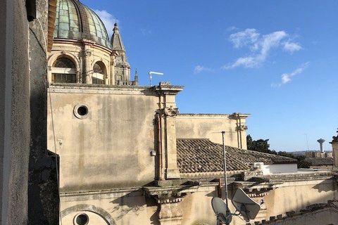 Villa a Ragusa, Ragusa, Ragusa - € 400/mes | Ref: 9aa5 - foto 4