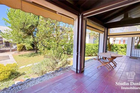 Villa a Carate Brianza, Monza and Brianza, Carate Brianza - € 390.000 | Ref: AR-Via Bezzecca - foto 2