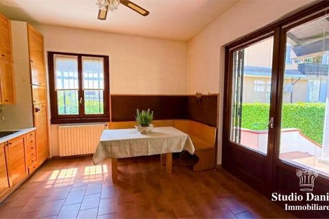 Villa a Carate Brianza, Monza and Brianza, Carate Brianza - € 390.000 | Ref: AR-Via Bezzecca - foto 4