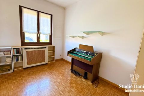 Villa a Carate Brianza, Monza and Brianza, Carate Brianza - € 390.000 | Ref: AR-Via Bezzecca - foto 8