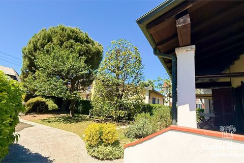 Villa a Carate Brianza, Monza and Brianza, Carate Brianza - € 390.000 | Ref: AR-Via Bezzecca - foto 13