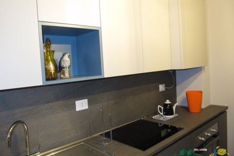 Apartament a Parma, Parma, Parma - € 750/mes | Ref: US5372 - foto 9