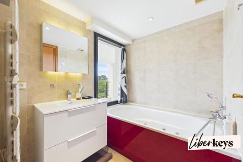 Lejlighed i Saint-Raphaël, Var, Saint-Raphaël - € 599.000 | Ref: DOM32067 - foto 10