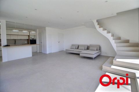 Villa a Marseille, Bouches-du-Rhone, Marseille - € 3.000/mes | Ref: 4XXK-V40-QI6 - foto 4