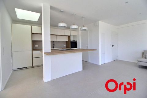 Villa a Marseille, Bouches-du-Rhone, Marseille - € 3.000/mes | Ref: 4XXK-V40-QI6 - foto 7