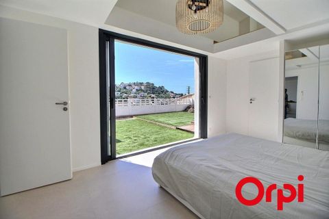 Villa a Marseille, Bouches-du-Rhone, Marseille - € 3.000/mes | Ref: 4XXK-V40-QI6 - foto 10