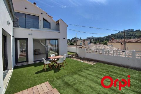 Villa a Marseille, Bouches-du-Rhone, Marseille - € 3.000/mes | Ref: 4XXK-V40-QI6 - foto 16