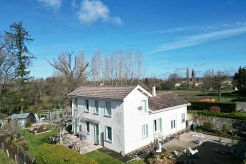 Villa a Ambernac, Charente, Ambernac - € 149.900 | Ref: BVI79769 - foto 2
