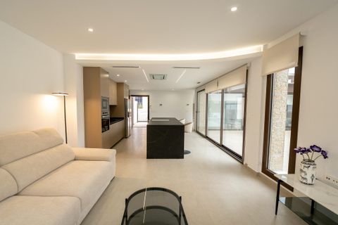 Villa i Rojales, Alicante, Rojales - € 439.000 | Ref: LUX6083 - foto 2