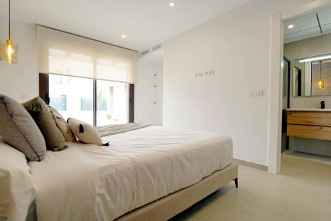 Villa i Rojales, Alicante, Rojales - € 439.000 | Ref: LUX6083 - foto 8