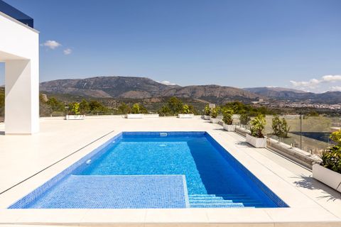 Villa i Polop, Alicante, Polop - € 598.000 | Ref: LUX6082 - foto 4