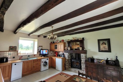 Villa a Saint-Mayeux, Cotes-d'Armor, Saint-Mayeux - € 250.000 | Ref: 141_PHR1-0024704 - foto 13