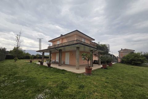 Villa i Capannori, Lucca, Capannori - € 1.500.000 | Ref: A3435 - foto 8