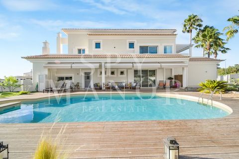 Villa i Estombar, Faro, Estombar - € 1.450.000 | Ref: Spy-00187 - foto 1