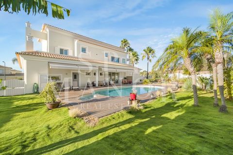 Villa i Estombar, Faro, Estombar - € 1.450.000 | Ref: Spy-00187 - foto 29
