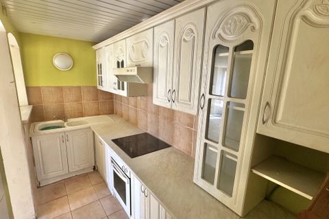 Villa i Nanteuil-en-Vallee, Charente, Nanteuil-en-Vallee - € 80.000 | Ref: BVI84716 - foto 4