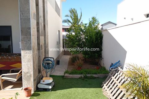 Villa i Daya Nueva, Alicante, Daya Nueva - € 750.000 | Ref: ROB-68112 - foto 35