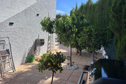Villa i Torrevieja, Alicante, Torrevieja - € 420.000 | Ref: 781235 - foto 30