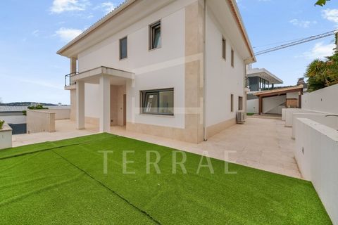 Villa a Alges, Lisbon, Alges - € 2.980.000 | Ref: CAS_3 - foto 37