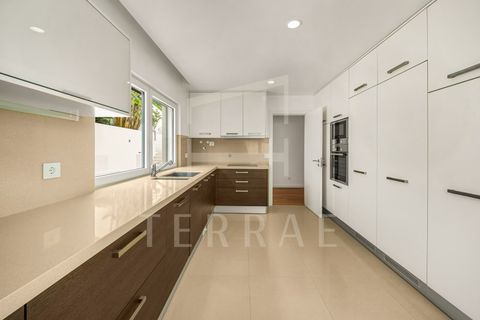 Villa a Alges, Lisbon, Alges - € 2.980.000 | Ref: CAS_3 - foto 42