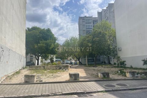 Helårsgrund i Setubal, Setubal, Setubal - € 140.000 | Ref: C0464-00379 - foto 1